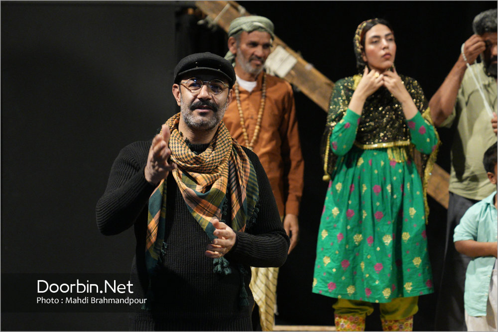 نمایش “غرمپشا و کشتن چراغ”