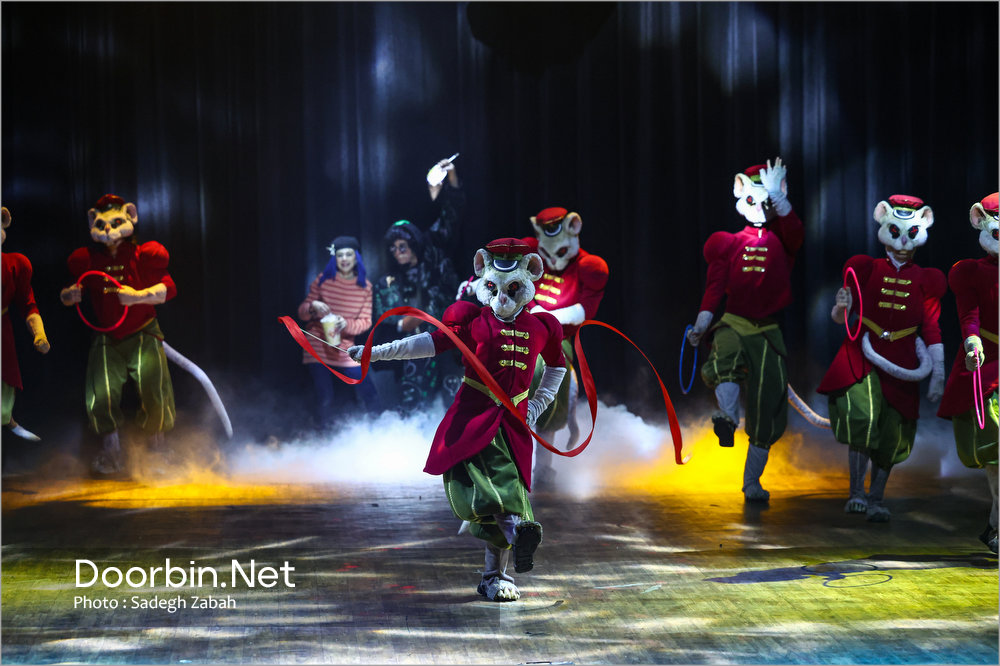 نمایش کورالاین به کارگردانی امیدرضا سپهری